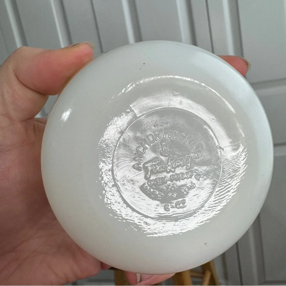 Anchor Hocking Fire King milk glass custard bowls‎